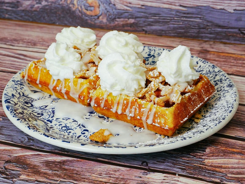 cinnamon bun griddle waffle